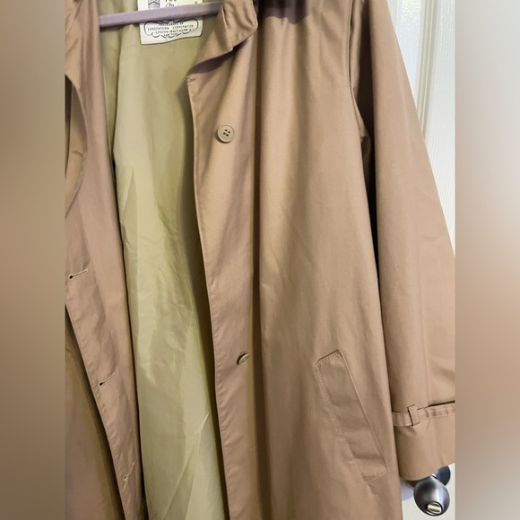 London Fog Classic Tan Trench Coat Maxi Belted Style 🧥 - Picture 5 of 11